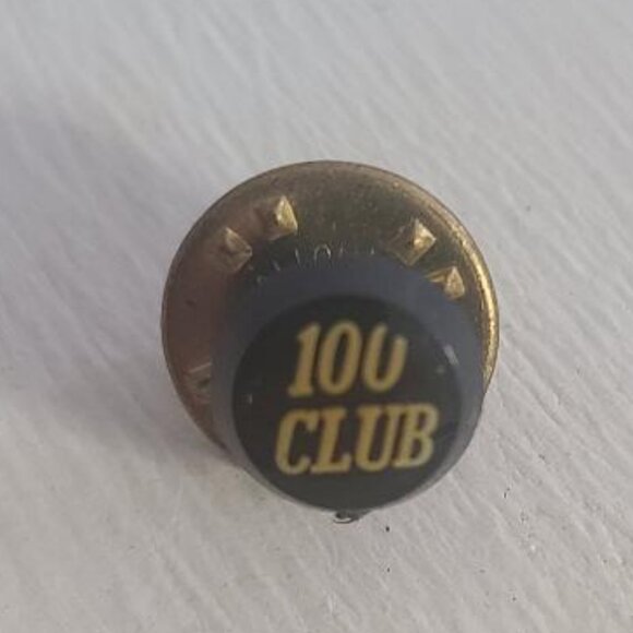 One Hundred 100 Club Vintage Lapel Pin - First Responders Peace Officers Assist - Picture 1 of 4